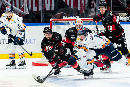 Malmö Redhawks Seth Barton och Växjös Erik Andersson