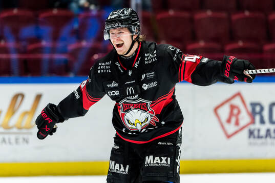 Malmö Redhawks Lauri Pajuniemi jublar