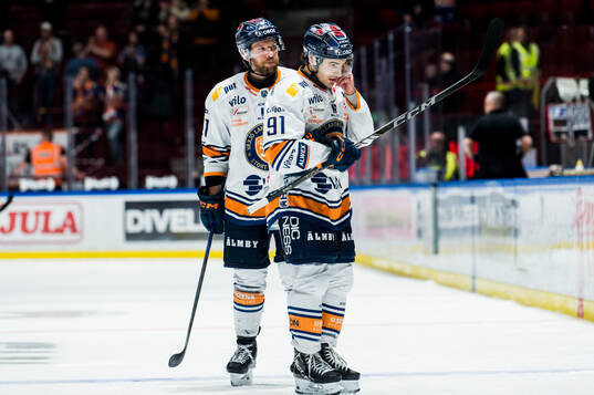 Växjös Brian Cooper och Felix Robert deppar