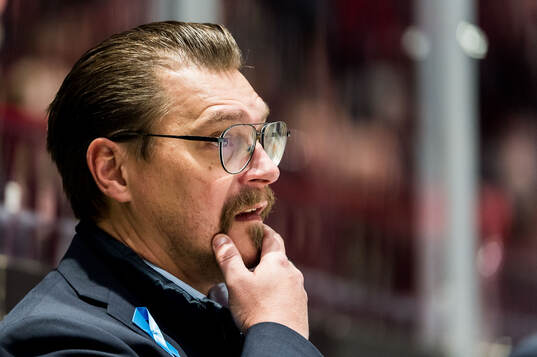Växjös tränare Björn Hellkvist deppar