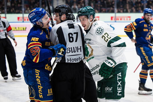 Djurgårdens Charles Hudon och Färjestads Per Åslund