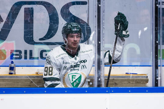 Färjestads Marian Studenic i utvisningsbåset
