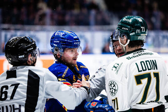 Djurgårdens Mathias Emilio Pettersen och Färjestads