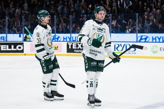 Färjestads Magnus Nygren och Viktor Lodin deppar