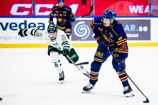 Färjestads Luke Philp och Djurgårdens Colby Sissons