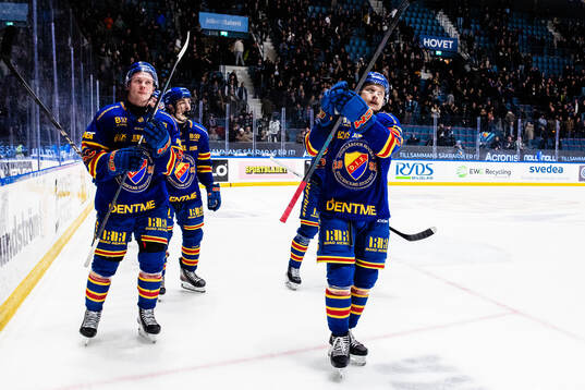 Djurgårdens David Blomgren och Jesper Pettersson jublar