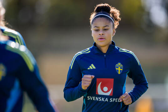 Felicia Schröder of the women's national football team of