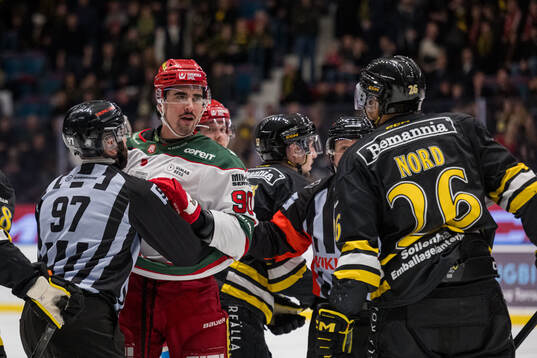 Modos Alexander Swetlikoff och AIKs Oscar Nord