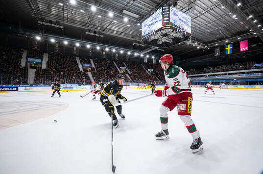 AIKs Alfred Barklund och Modos Måns Carlsson