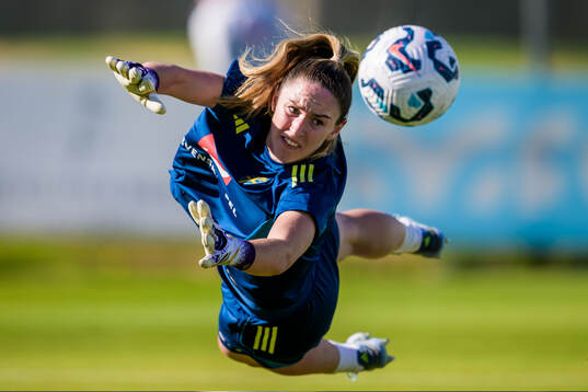 Bläddra bland fler bilder av Football, Sweden, Training