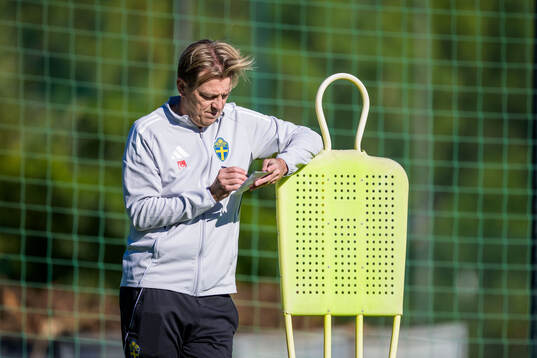 Head coach Tony Gustavsson of the women's national football