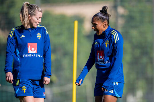 Linda Sembrant and Madelen Janogy of the women's national
