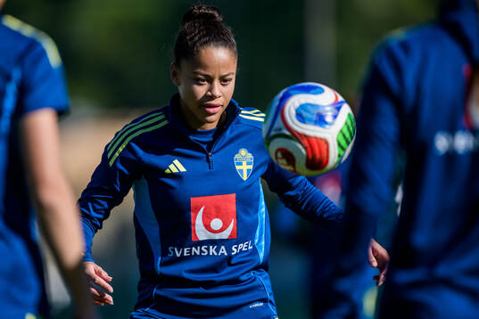 Felicia Schröder of the women's national football team of