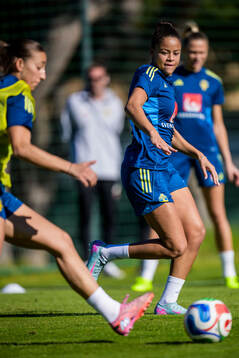 Rosa Kafaji and Felicia Schröder of the women's national