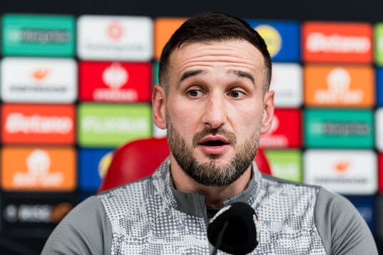 Head coach Anes Mravac