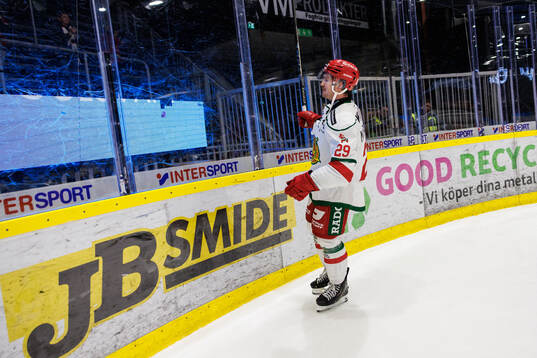 Moras Connor Maceachern jublar