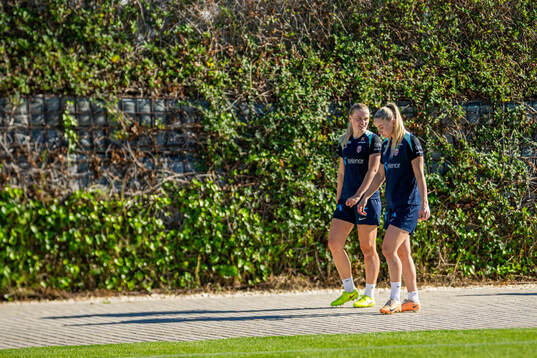 Mathilde Harviken and Anna Langås Jøsendal of the