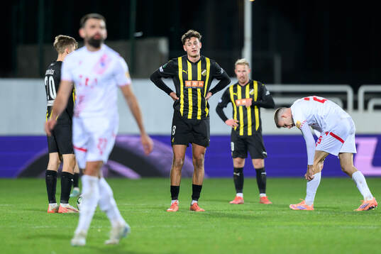 Silas Andersen of Häcken looks dejected