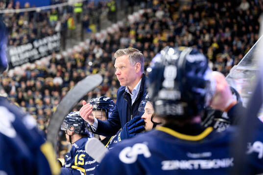 HV71s tränare Nicklas Rahm