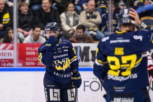 HV71s Justin Glenn Kloos deppar