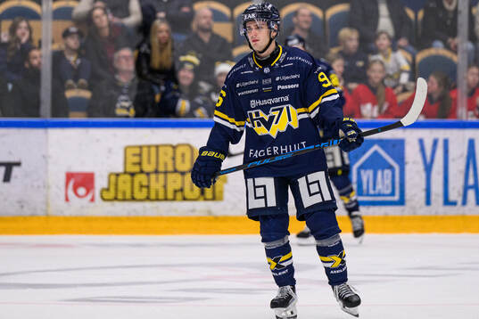 HV71s Nikola Pasic deppar