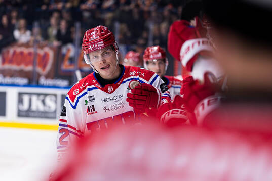 Timrås Erik Walli Walterholm jublar