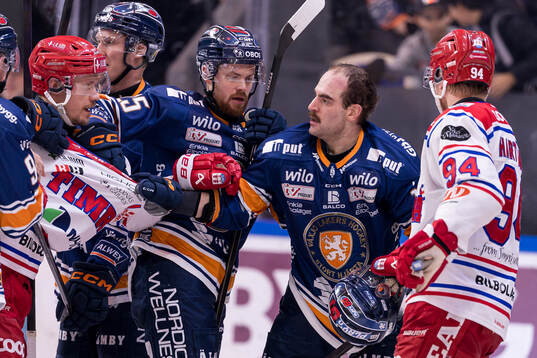 Växjös och Timrås spelare i bråk