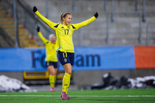 Sara Eriksson of Sweden celebrates