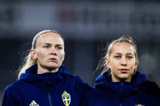 Matilda Vinberg and Sara Eriksson of Sweden
