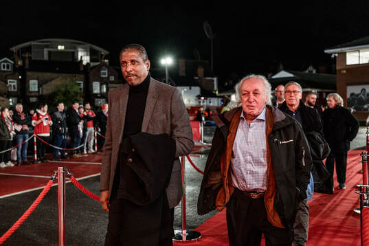 Viv Anderson of Nottingham forest and Robert Prytz of