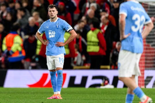 Colin Rösler of Malmö FF looks dejected
