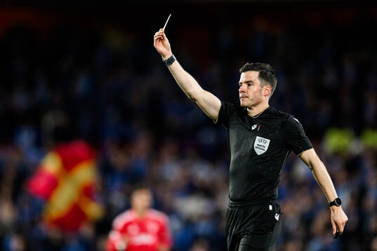 Referee Harm Osmers