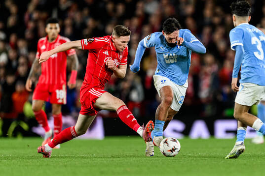 Elliot Anderson of Nottingham Forest and Sead Haksabanovic