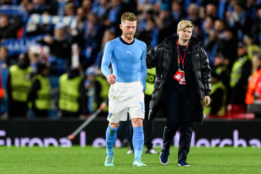 Anders Christiansen of Malmö FF look dejected