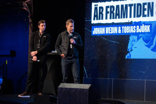 Domare Johan Wedin och Tobias Björk