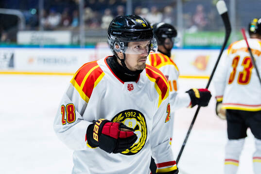 Brynäs Johannes Kinnvall jublar