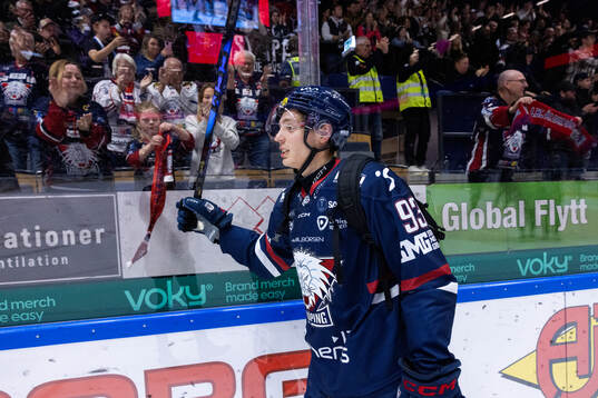 Linköpings Oliver Johansson jublar
