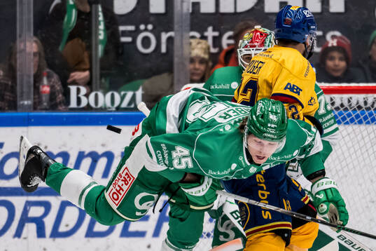 Rögles Gregor Biber och Djurgårdens Marcus Krüger
