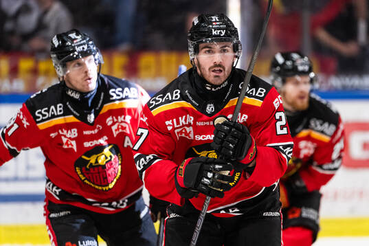 Luleås Ben Tardif jublar
