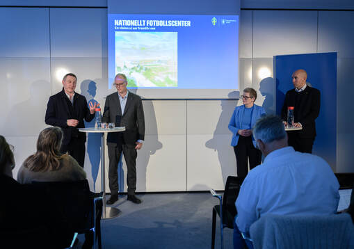 s fotbollschef Kim Källström, , Anders Österberg (S),