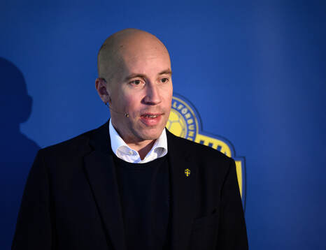 s ordförande Simon Åström