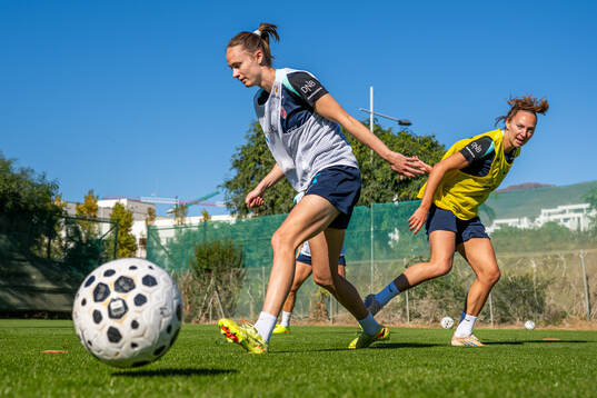 Caroline Graham Hansen and Marit Bratberg Lund of the