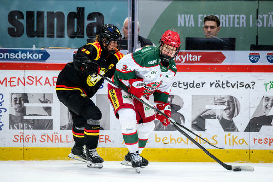 Brynäs Julia Östlund och Modos Vendula Pribylova