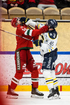 Moras Oskar Lindgren och Södertäljes Sebastian Dyk