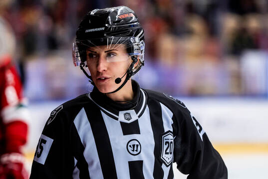 Linjedomare Anna Hammar