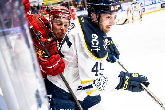 Moras Karl Smedberg och Södertäljes Sebastian Dyk