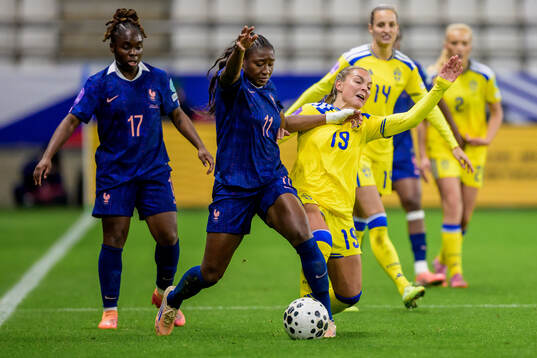 Kadidiatou Diani of France and Johanna Rytting Kaneryd of