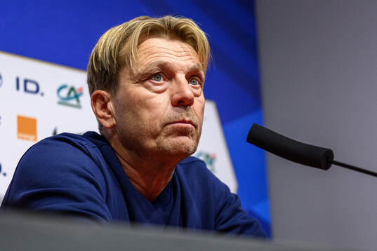 Head coach Tony Gustavsson of Sweden