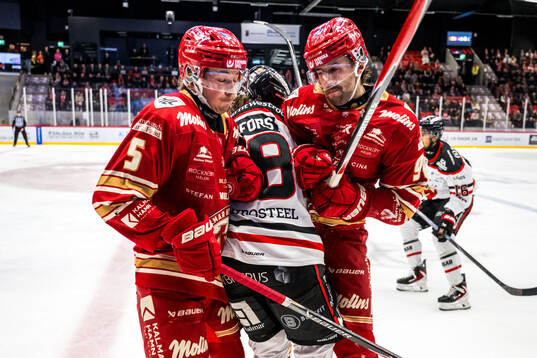 Kalmars Tobias Aronsson och Liam Hawel och Nybros Tim