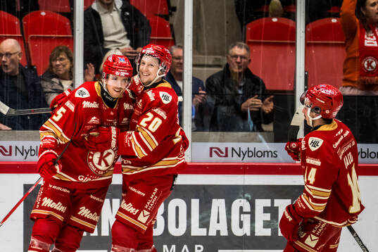Kalmars Tobias Aronsson jublar